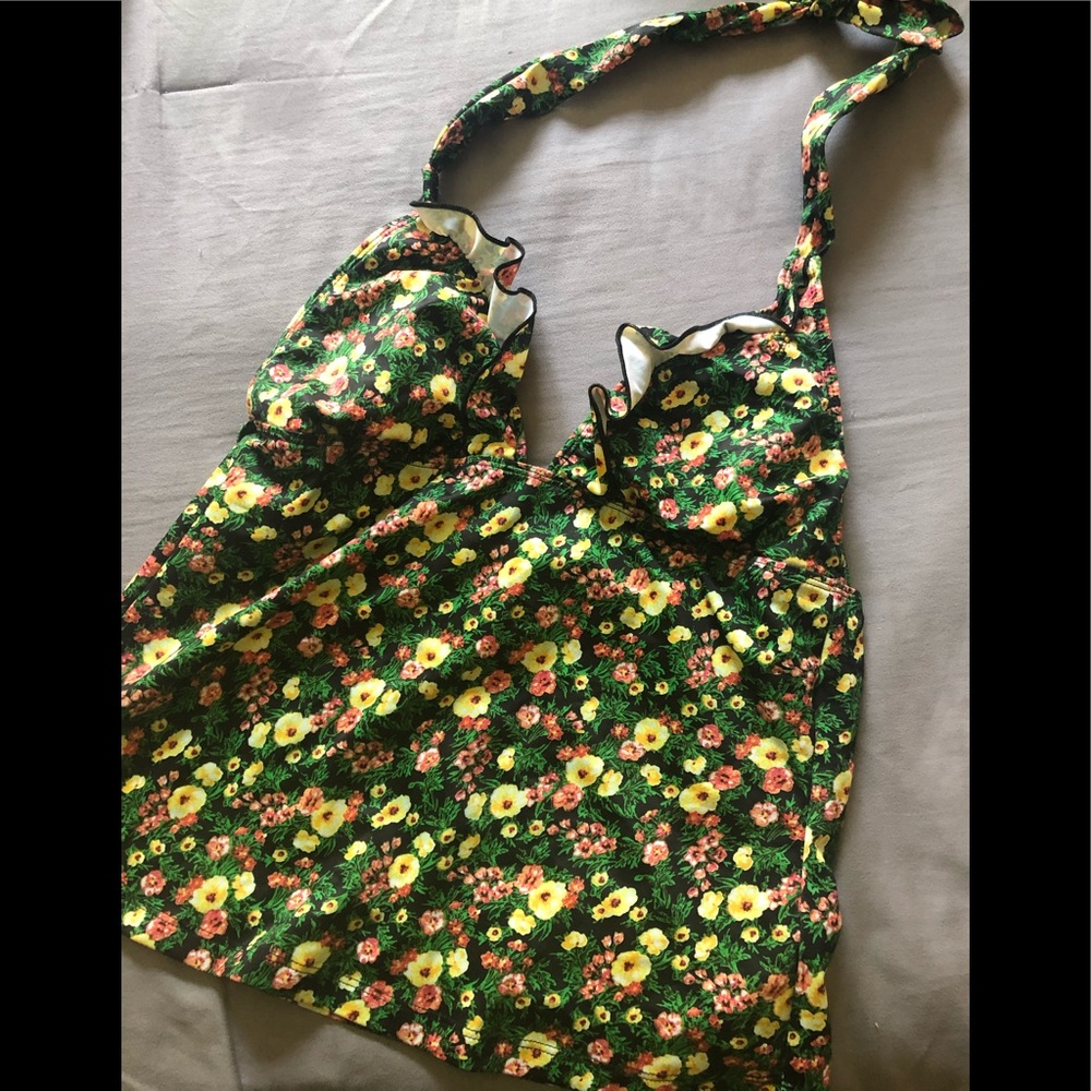 Swimsuit top bundle: guess and merona